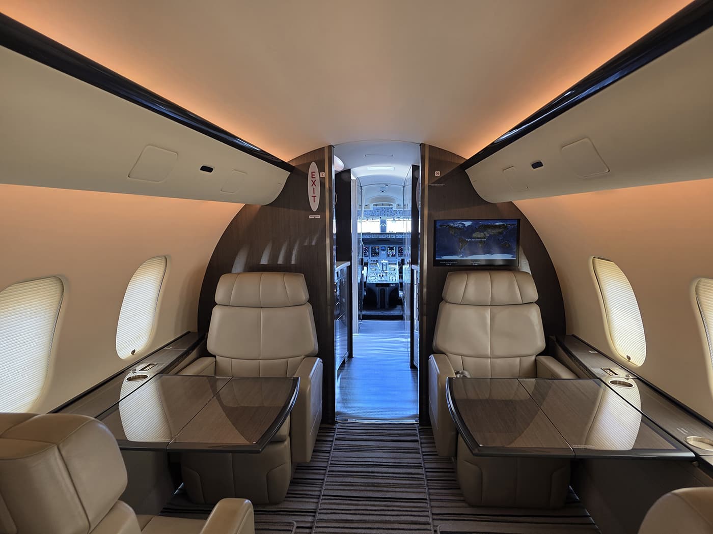 Bombardier Global 5000 — interior